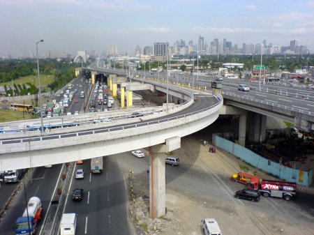 Contrary to President Aquino's SONA claims, government continues to provide incentives for investors to build our infrastructure needs. (Photo from here)